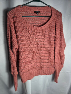 Women's Express Pink Textured Crew Neck Sweater Size XS cottagecore coquette